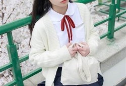 阴抖APP下载资源推荐：轻松掌握最新动态与福利技巧！
