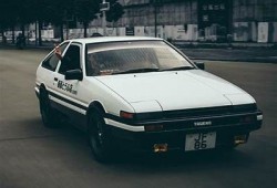 经典AE86抖阴段精彩视频，感受速度与激情的完美结合