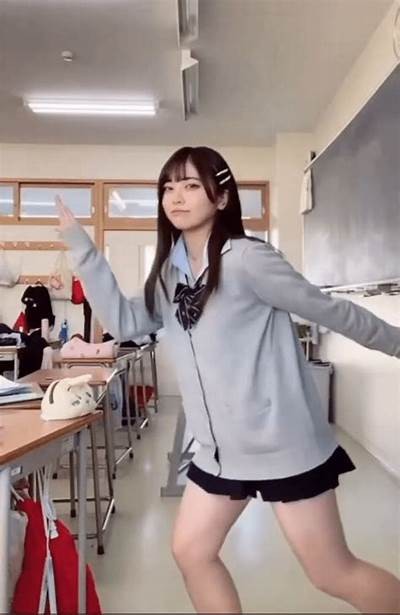 动漫女孩跳舞抖阴精彩集锦 带你感受动漫魅力