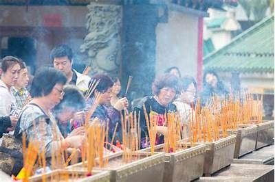 揭秘中国恶俗抖阴舞：文化特征背后的社会思考