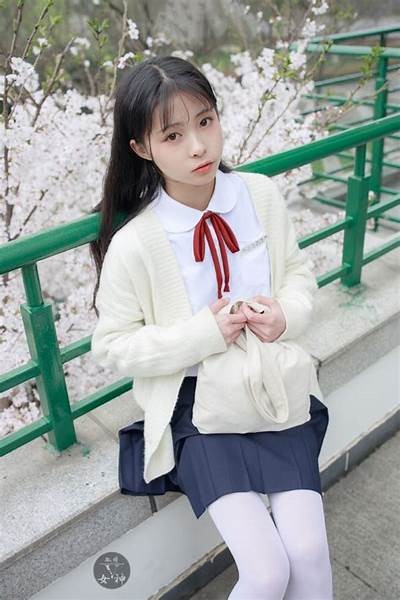 阴抖APP下载资源推荐：轻松掌握最新动态与福利技巧！