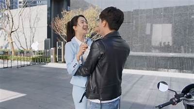 灰姑娘香港抖阴视频解析：剧情、角色与精彩瞬间揭秘