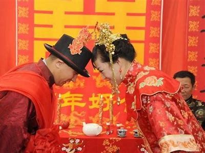 阴缘拜堂：传统婚礼文化与现代抖音短片的完美结合