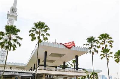 马来西亚清真寺出现扭抖特征，网友热议背后根本原因